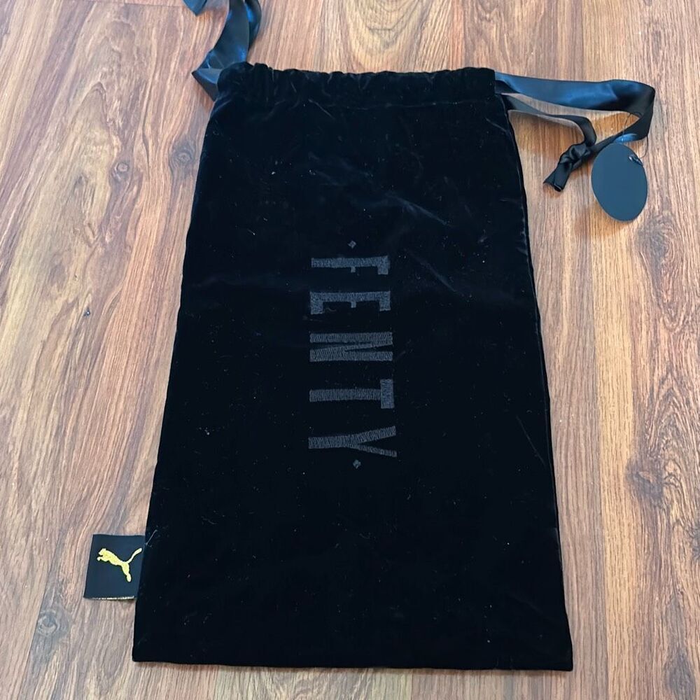 NWT Puma Black velvet Fenty drawstring shoe bag dust bag - Picture 1 of 3